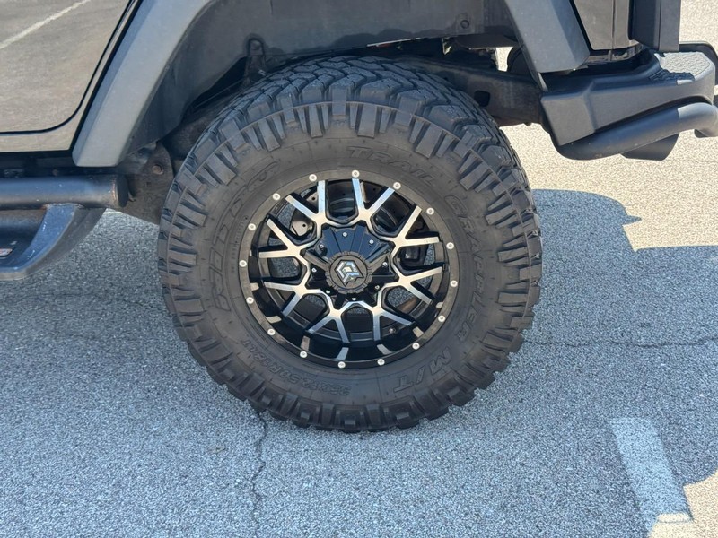 Jeep Wrangler Unlimited Vehicle Full-screen Gallery Image 7