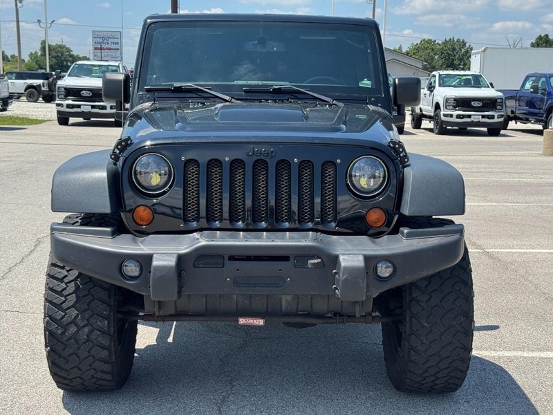 Jeep Wrangler Unlimited Vehicle Full-screen Gallery Image 9