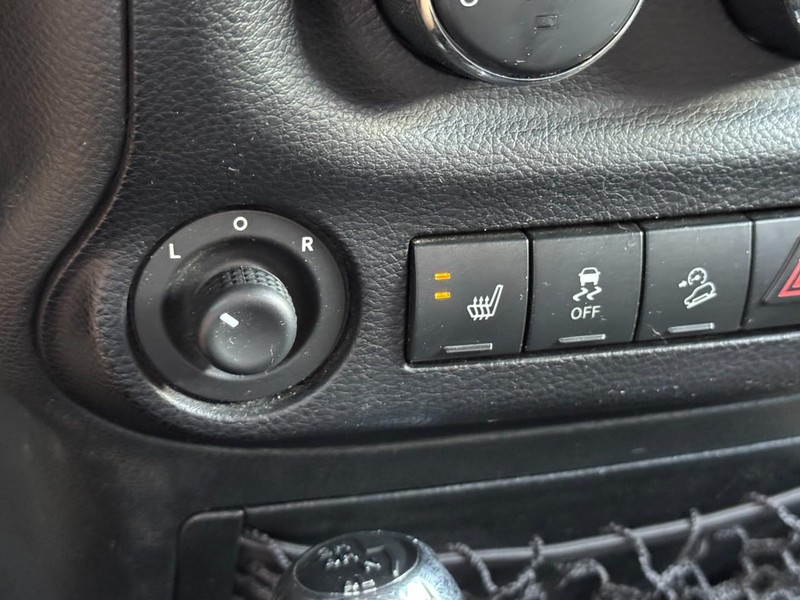 Jeep Wrangler Unlimited Vehicle Full-screen Gallery Image 19