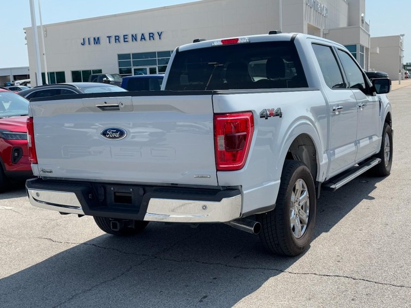 Ford F-150 Vehicle Full-screen Gallery Image 3