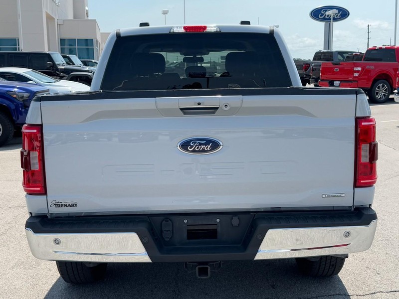 Ford F-150 Vehicle Full-screen Gallery Image 4