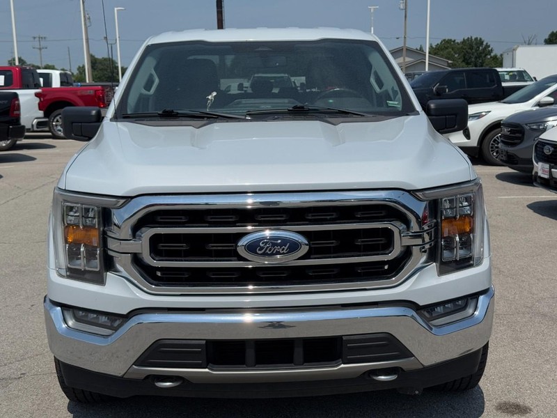 Ford F-150 Vehicle Full-screen Gallery Image 9