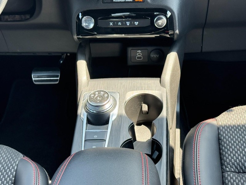 Ford Escape Vehicle Image 14