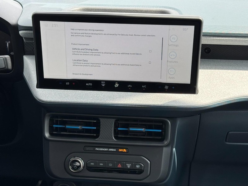 Ford Maverick Vehicle Image 08