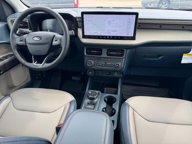 Ford Maverick Vehicle Full-screen Gallery Image 6