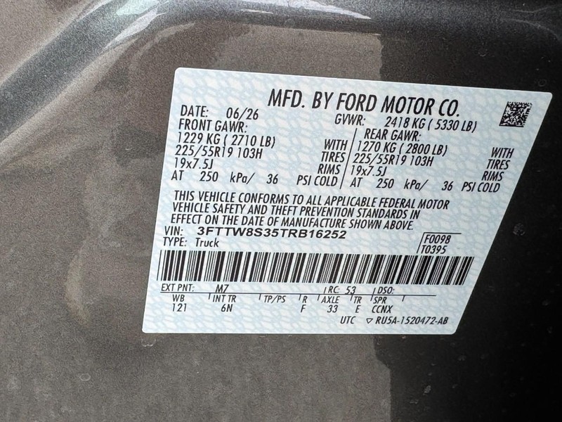 Ford Maverick Vehicle Image 17
