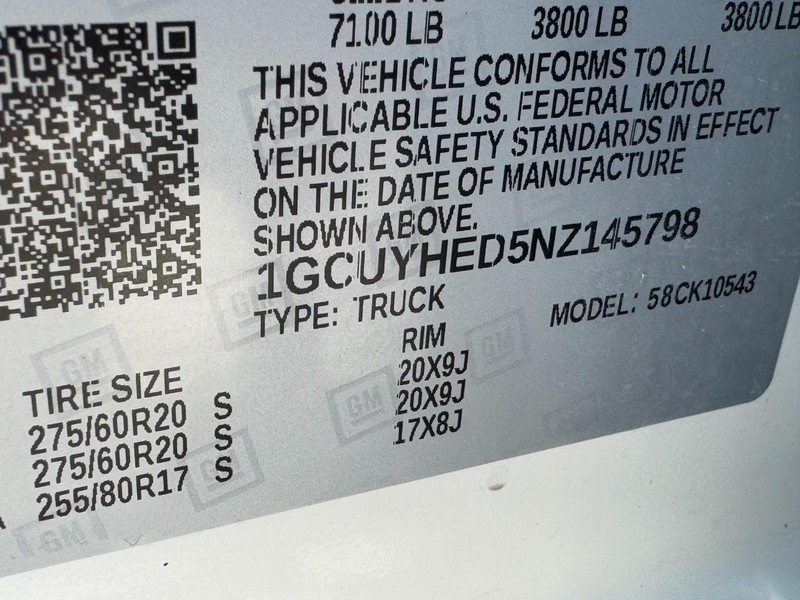 Chevrolet Silverado 1500 LTD Vehicle Full-screen Gallery Image 26