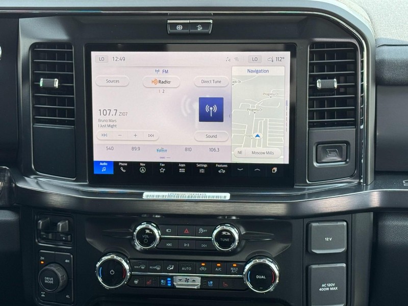 Ford Super Duty F-250 SRW Vehicle Full-screen Gallery Image 8