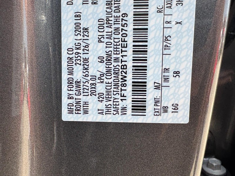 Ford Super Duty F-250 SRW Vehicle Image 18