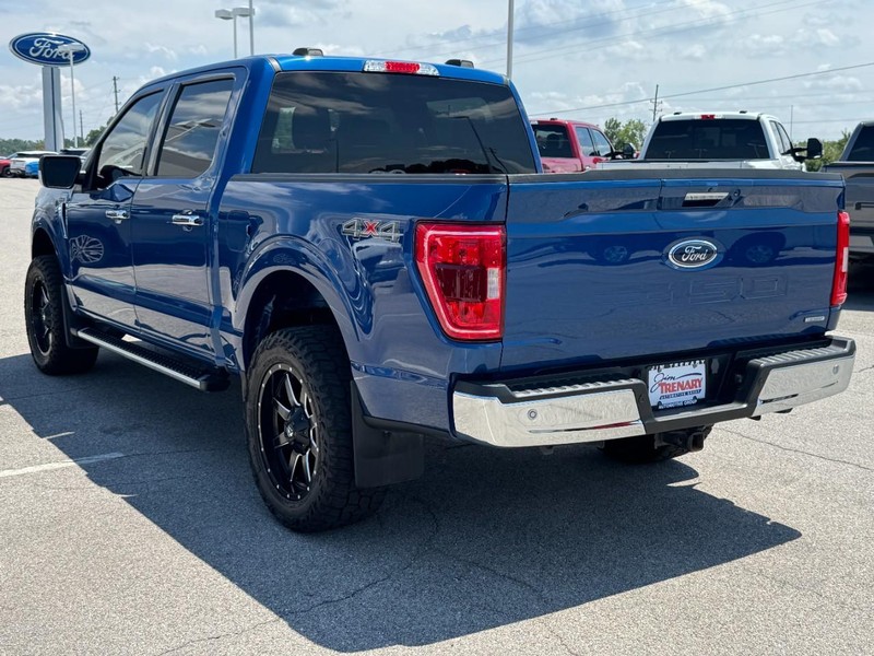 Ford F-150 Vehicle Full-screen Gallery Image 6