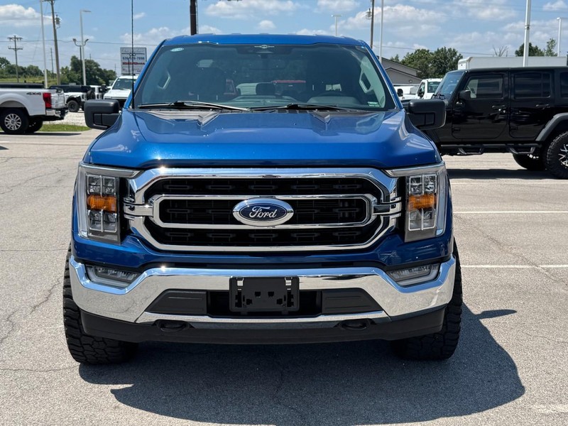 Ford F-150 Vehicle Full-screen Gallery Image 9