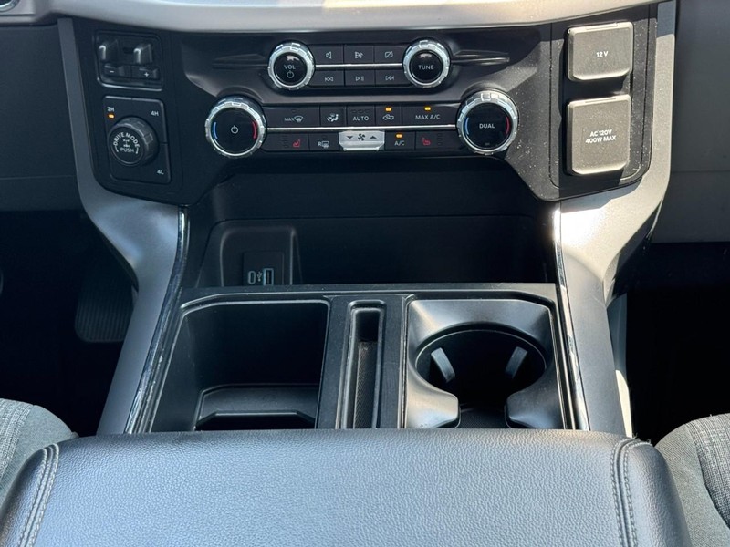 Ford F-150 Vehicle Full-screen Gallery Image 14