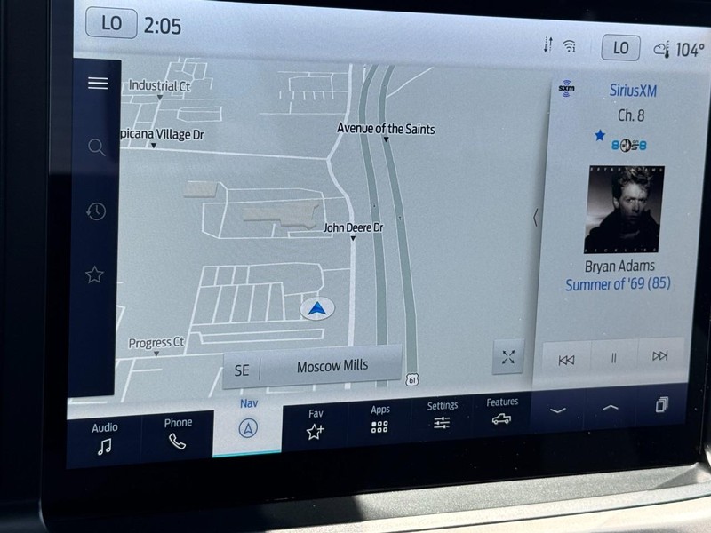 Ford F-150 Vehicle Full-screen Gallery Image 21