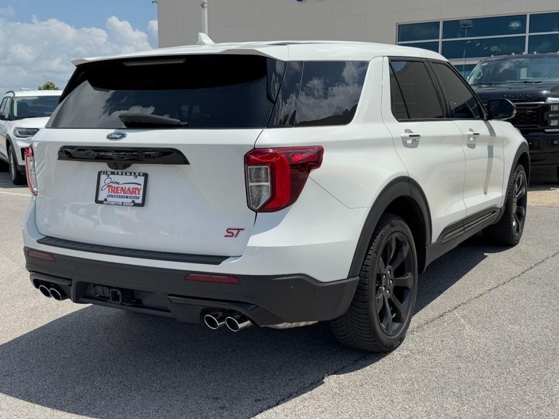Ford Explorer Vehicle Image 03