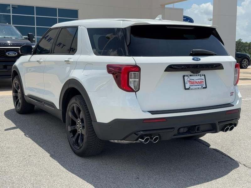 Ford Explorer Vehicle Image 06