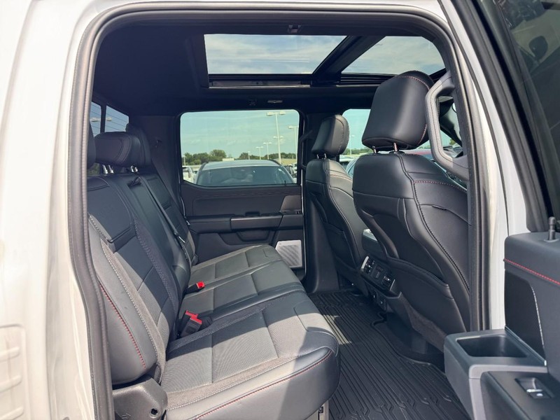 Ford F-150 Vehicle Image 10