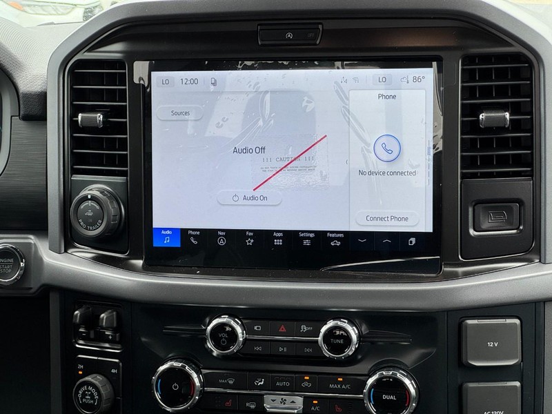 Ford F-150 Vehicle Full-screen Gallery Image 8