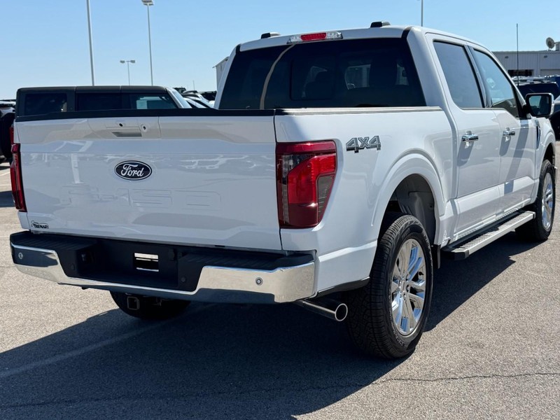 Ford F-150 Vehicle Full-screen Gallery Image 3