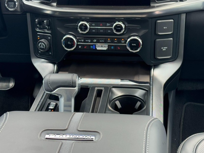 Ford F-150 Vehicle Image 09