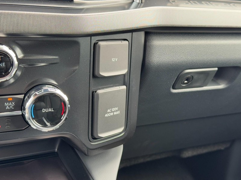 Ford Super Duty F-250 SRW Vehicle Image 14
