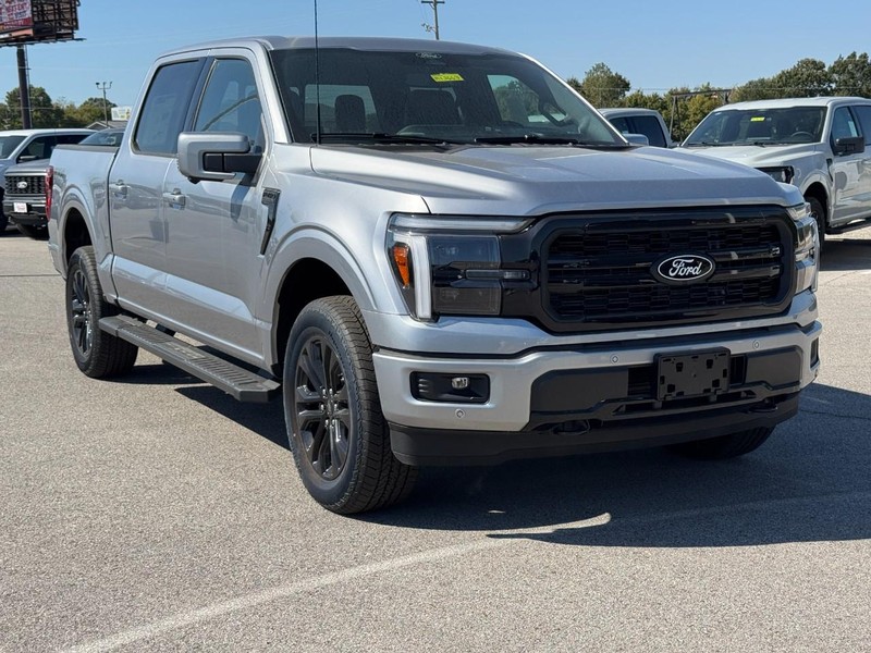 Ford F-150 Vehicle Full-screen Gallery Image 2