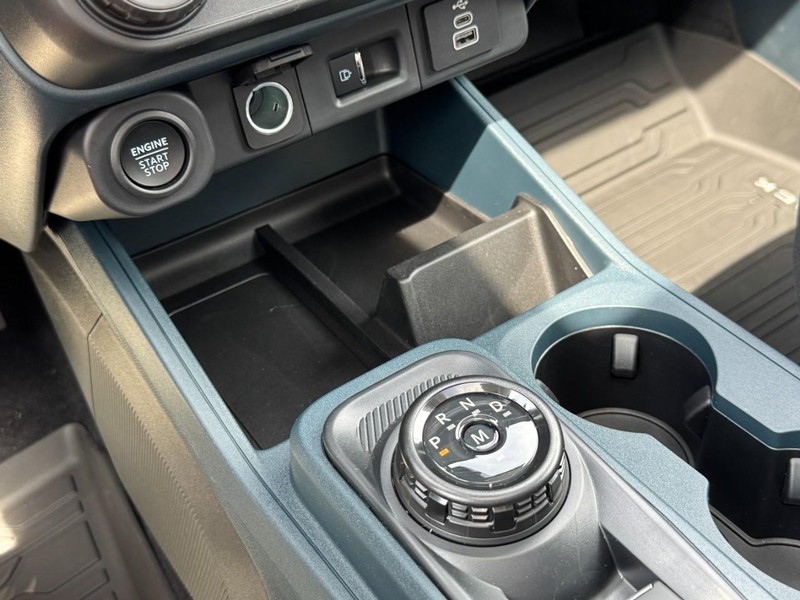 Ford Maverick Vehicle Full-screen Gallery Image 13