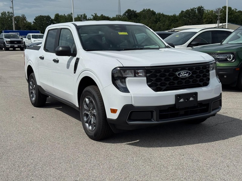 Ford Maverick Vehicle Image 02