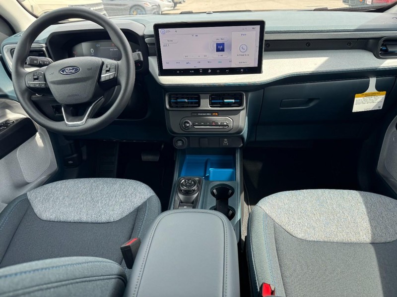Ford Maverick Vehicle Image 06