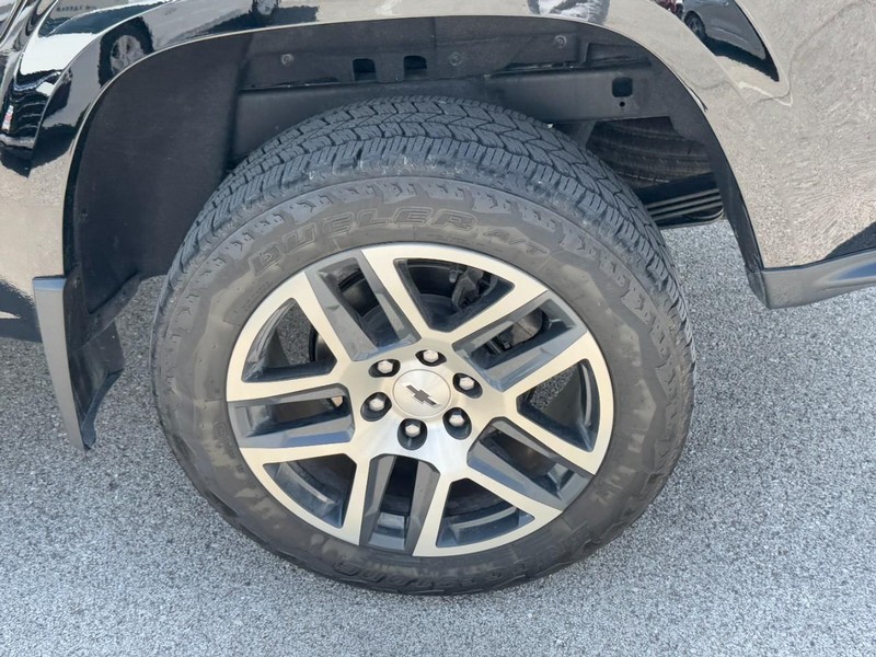 Chevrolet Colorado Vehicle Full-screen Gallery Image 07
