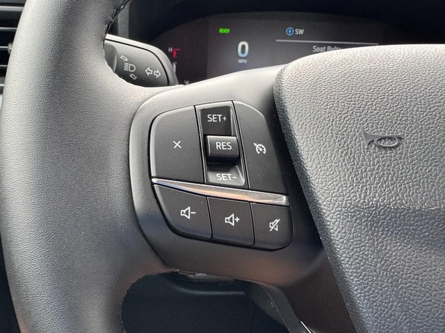 Ford Maverick Vehicle Image 10