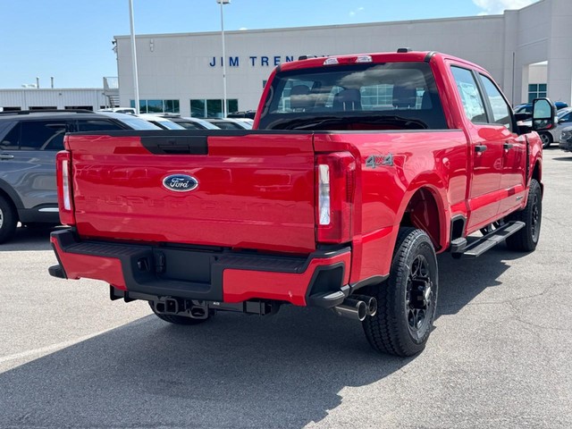 Ford Super Duty F-250 SRW Vehicle Image 03