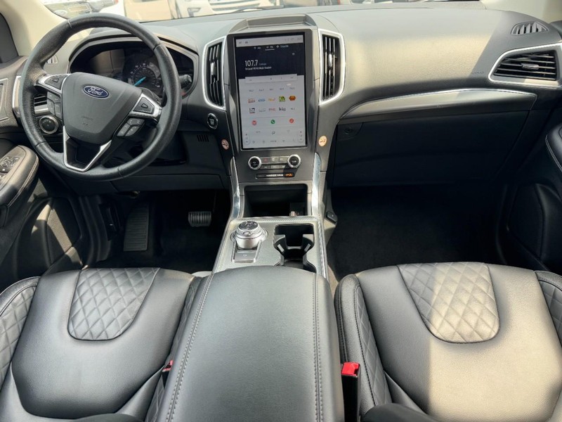 Ford Edge Vehicle Image 11