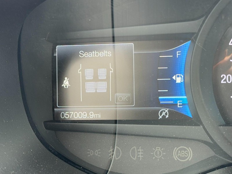 Ford Edge Vehicle Image 19