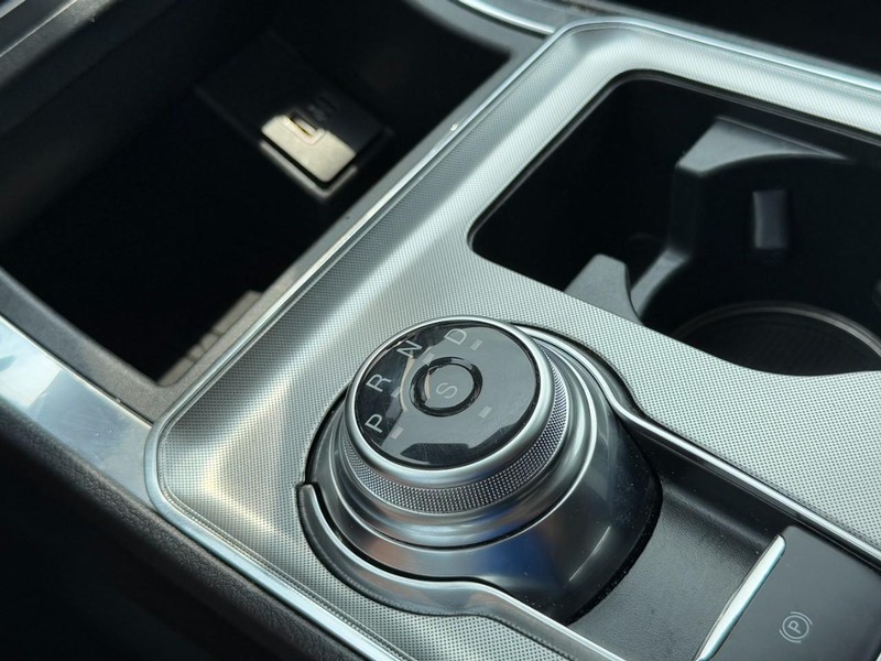 Ford Edge Vehicle Image 20