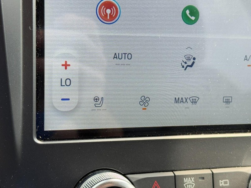 Ford Edge Vehicle Image 22
