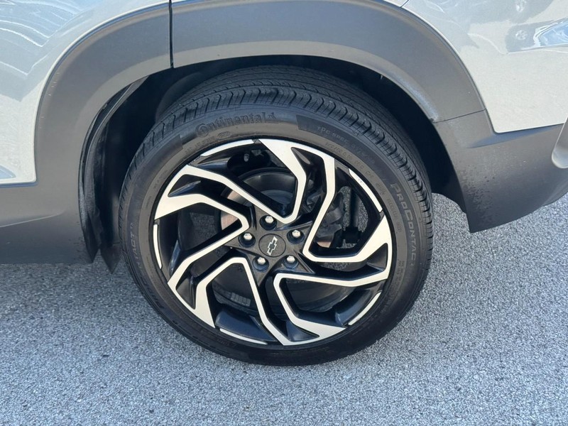 Chevrolet TrailBlazer Vehicle Full-screen Gallery Image 07