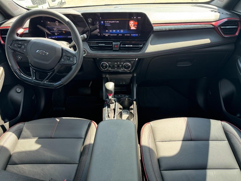 Chevrolet TrailBlazer Vehicle Full-screen Gallery Image 11