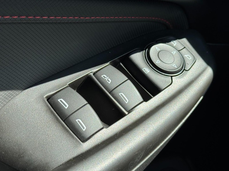 Chevrolet TrailBlazer Vehicle Full-screen Gallery Image 21