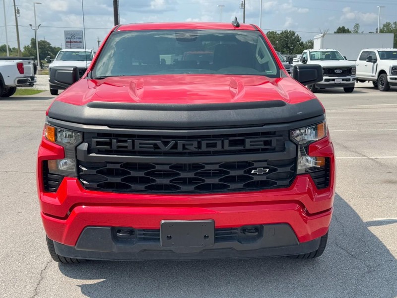 Chevrolet Silverado 1500 Vehicle Full-screen Gallery Image 9