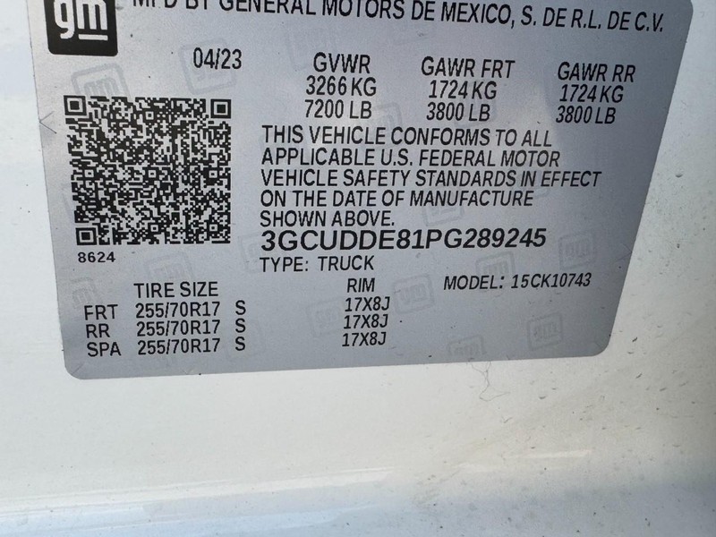 Chevrolet Silverado 1500 Vehicle Full-screen Gallery Image 23