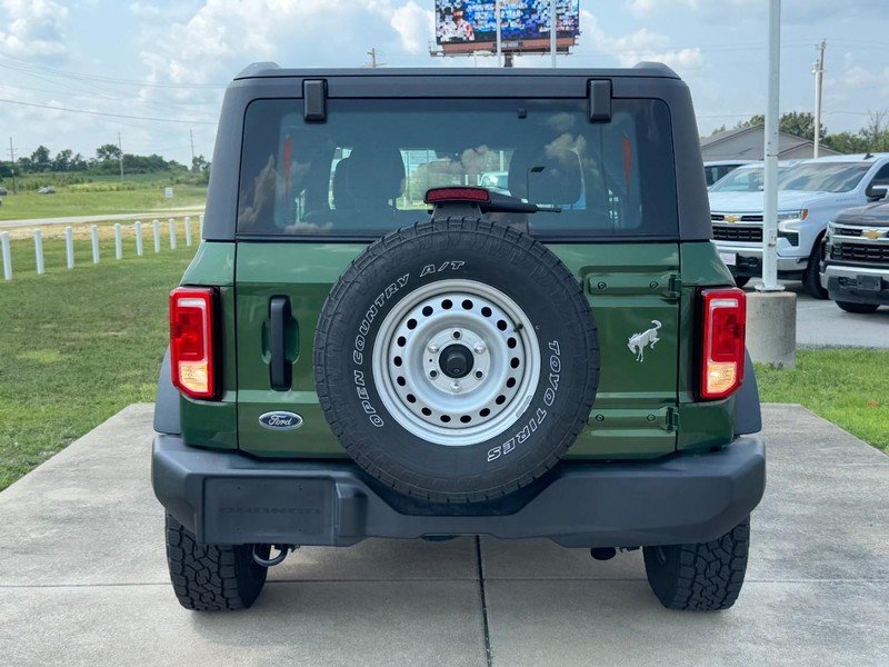 Ford Bronco Vehicle Image 04