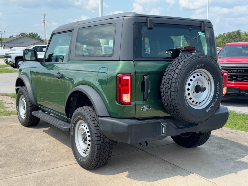 Ford Bronco Vehicle Image 06
