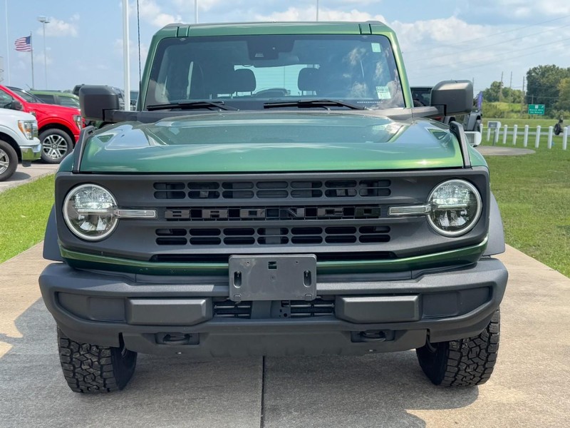Ford Bronco Vehicle Image 09