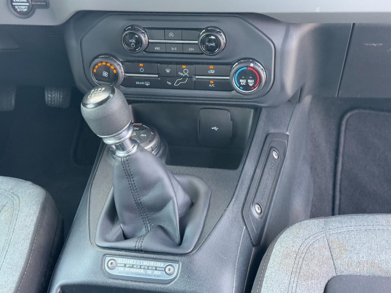 Ford Bronco Vehicle Image 15