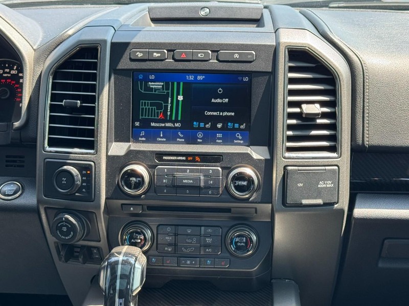 Ford F-150 Vehicle Full-screen Gallery Image 13