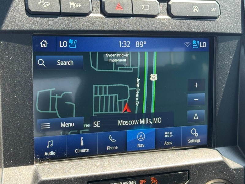Ford F-150 Vehicle Full-screen Gallery Image 22