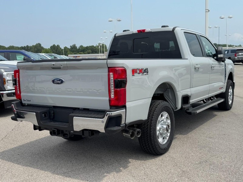 Ford Super Duty F-250 SRW Vehicle Image 03