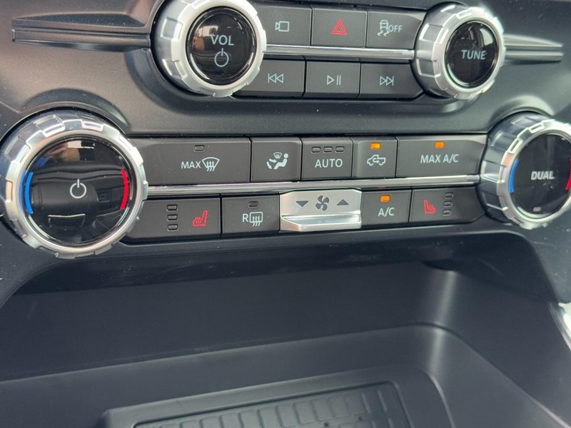 Ford F-150 Vehicle Image 12