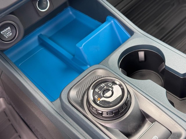 Ford Maverick Vehicle Image 12