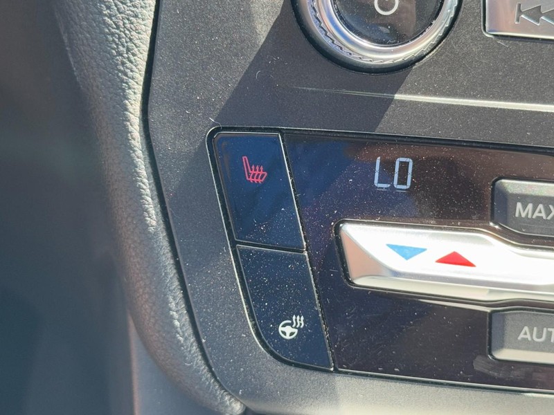 Ford Explorer Vehicle Image 20